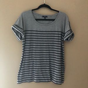 Short sleeve gray and navy blue top